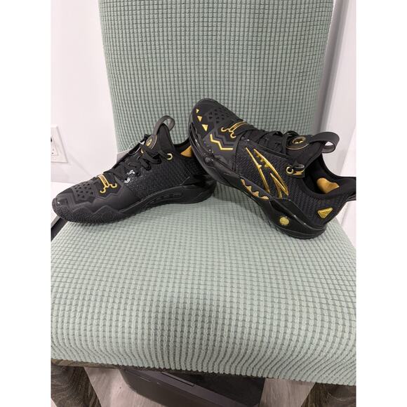 Size 8.5 Mens, ANTA Shock Wave 5 Pro Kyrie Irving Black Samurai main image 9